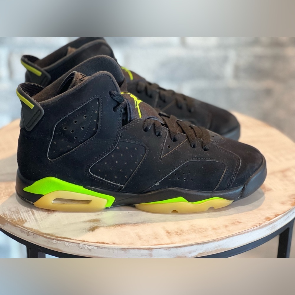 Nike Air Jordan 6 GS Electric Green Basketball Sneakers VNDS 384665-103